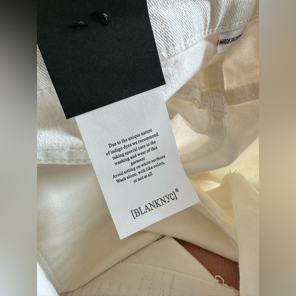 Blank NYC distressed cut off white denim jean shorts size 29 - Picture 9 of 10